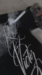 Signature Tee 黒
